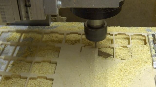 обработка фанеры однозаходной фрезой смотреть онлайн