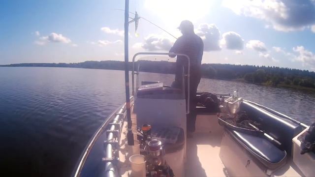 Осенью на Иваньковском водохранилище смотреть онлайн