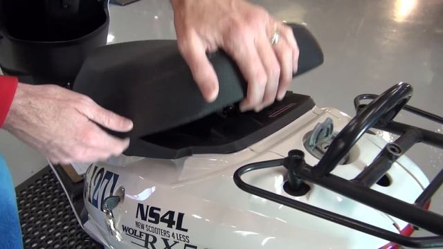 How to Open Your Under Seat Storage Trunk on Your Scooter смотреть онлайн