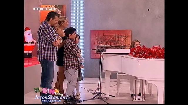 LAURA ESQUIVEL (PATTY) ON THE PIANO - MY HEART WILL GO ON смотреть онлайн