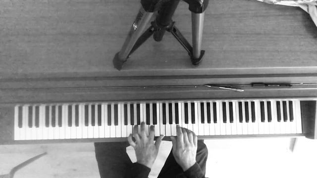 Erik Satie Gnossienne 3 lesson 2 Left hand chords смотреть онлайн
