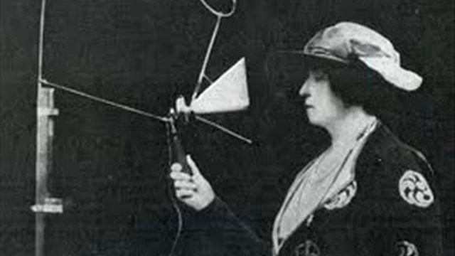 Nellie Melba Sings "Piange Cantando" From Otello 1910(?) смотреть онлайн