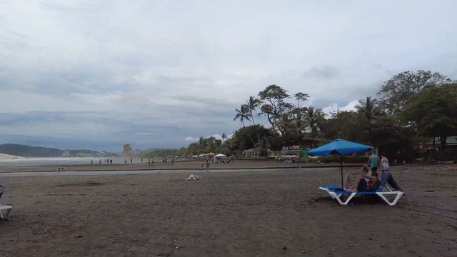 This beach in Costa Rica is different! 🇨🇷 смотреть онлайн