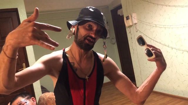 РОЗЫГРЫШ БАБЛА ОТ БОМЖА смотреть онлайн