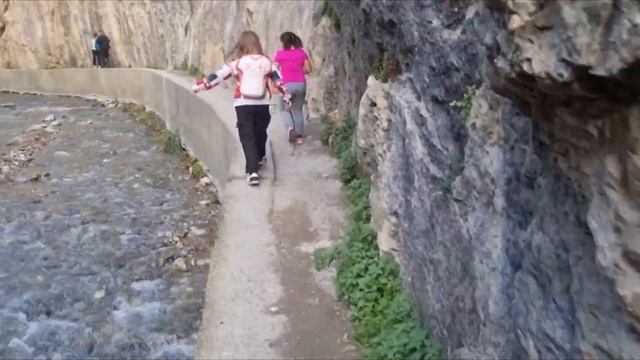 НАЙВИЩА ГОРА В ГРАНАДІ | ЗРУЙНУВАЛИ ПЕЧЕРУ? | НЕЗВИЧАЙНА ПОДОРОЖ | смотреть онлайн