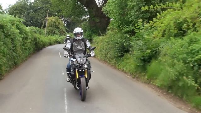 Modified Yamaha MT-10 VS MT-10 SP смотреть онлайн