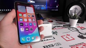 iPhone перестал реагировать на касания экрана и когда нажимаю кнопки ничего не происходит