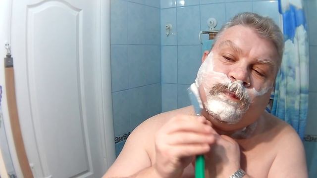 ? Бритье опасной бритвой Пе-2 от Артразор и правка на ремне. смотреть онлайн