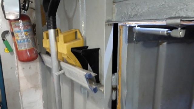 Газлифт калитки гаража 2 смотреть онлайн