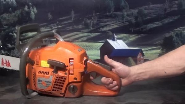 The chainsaw guy shop talk Husqvarna 359 chainsaw 4 19.MTS