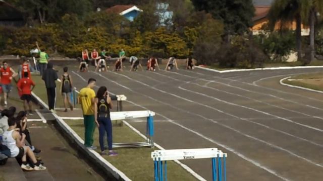 Emanuel Soares da Silva OURO 100m no Colégio Teutonia 25 06 16 смотреть онлайн