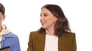 ОЧЕНЬ СТРАННЫЕ ДЕЛА  ►  КАСТ ПРОХОДИТ ТЕСТ "ЛУЧШИЕ ДРУЗЬЯ НАВСЕГДА" ( НА РУССКОМ)