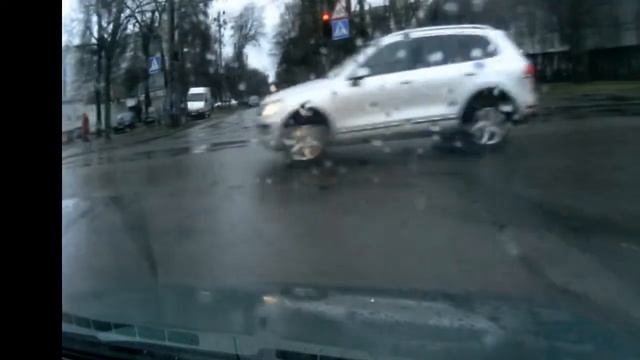 Черкассы. Падает забор смотреть онлайн