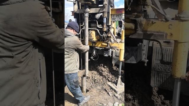 чистка новой скважины желонкой томск Нижний склад тел 977038 Виталий смотреть онлайн