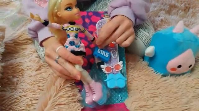 Няшный любитель селфи | Обзор куклы Bratz Cloe #Selfiesnaps/ Братц Хлоя #Селфи смотреть онлайн