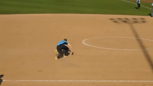 Herman reaches on error Westminster/Huntingtown softball 3A state final 05/28/16 смотреть онлайн