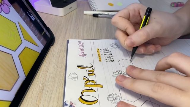 ОФОРМЛЕНИЕ И ЗАПОЛНЕНИЕ ЕЖЕДНЕВНИКА НА АПРЕЛЬ | Начинаю Новый Ежедневник | Bullet Journal смотреть онлайн
