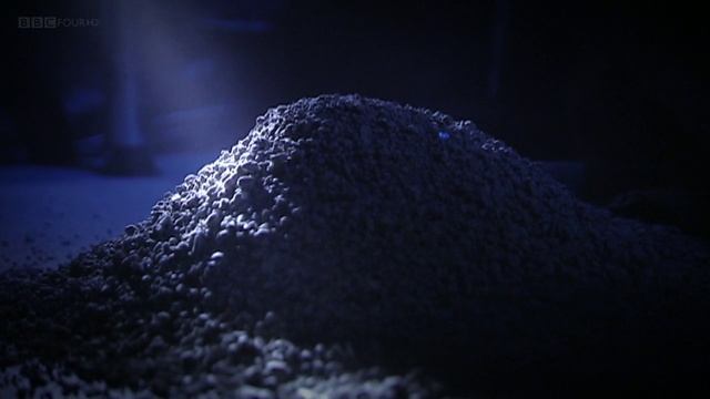 Висящие на волоске - Hanging by a thread смотреть онлайн