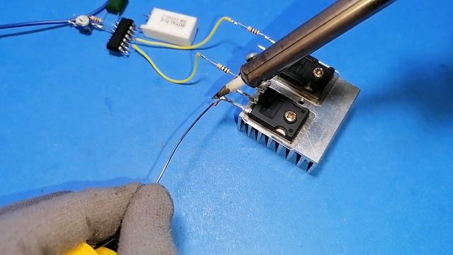 How To Make A Powerful Inverter 12v DC To 220v AC Using CD4047, 50hz 60hz Invereter