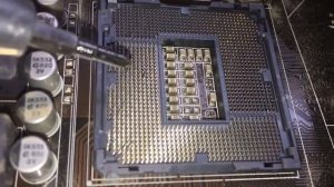 Как выглядит рукожопая установка процессора в сокет 1155