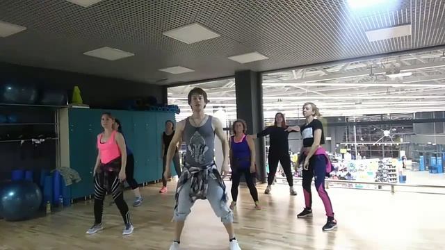 Как научиться танцевать. Простые движения. Bambola Betta Lemme