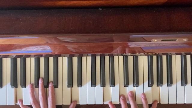 This Guy’s In Love With You (Burt Bacharach) Piano Tutorial смотреть онлайн