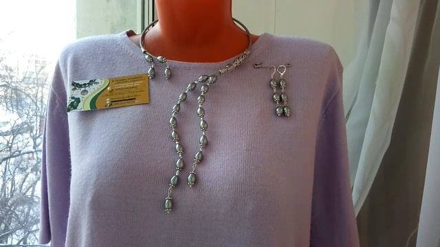 Новое украшение на мемори проволоке с бусинами Майорки. смотреть онлайн