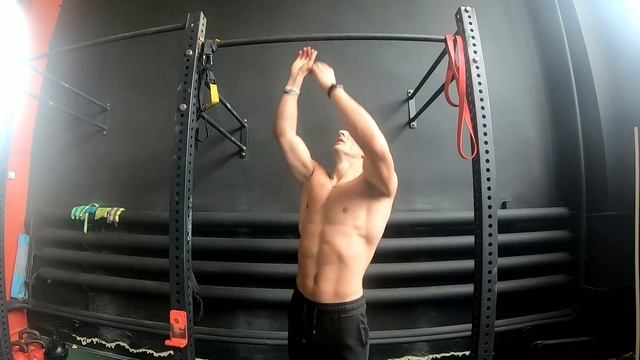 КАК НАУЧИТЬСЯ ПОДТЯГИВАТЬСЯ НА ОДНОЙ РУКЕ смотреть онлайн