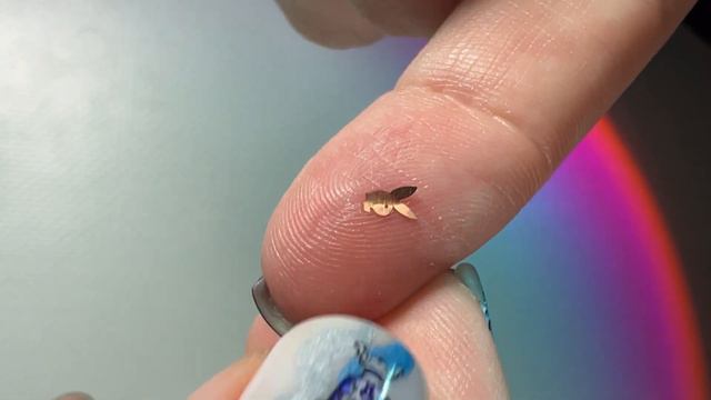Делаем яркий малиновый кошачий глаз на ногтях смотреть онлайн