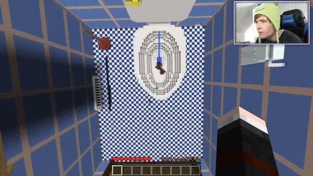 Minecraft | JUMPED INTO A TOILET!! | Tall Dropper Custom Map смотреть онлайн