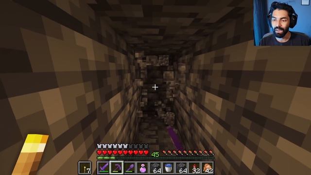 DIAMOND Mining in Minecraft 1.18 is INSANE - Minecraft Survival Hindi #106 смотреть онлайн