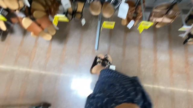 Первая часть/ Мега Супермаркет  Волмарт в США/Где закупаются Американцы?/Скидки 70% на жен.лет.обув