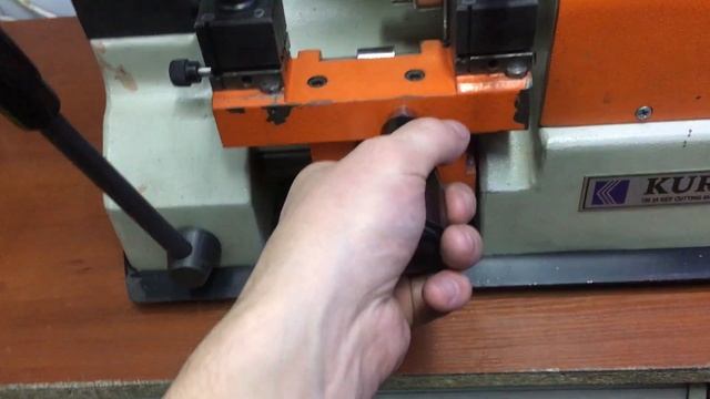 Станок для изготовления ключей KURT YM35 (Турция) смотреть онлайн
