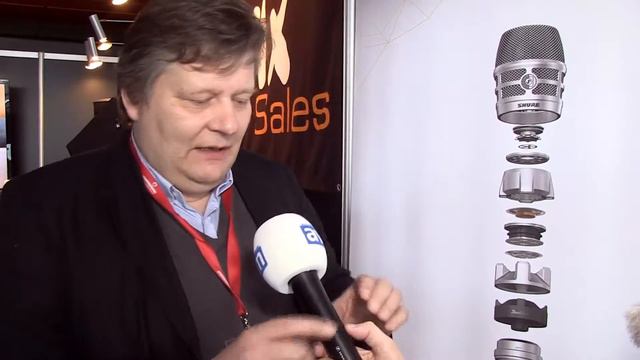 Den dynamiske mikrofon i helt nyt design смотреть онлайн