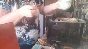 Хлебопечка Redmond 1915  /И её работа.