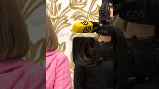 ❤️Первая леди Зимбабве сказала Лукашенко: "Вы не только отец - вы и мать для своей страны!!!" смотреть онлайн