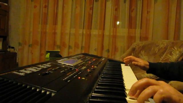 Roland E-300 Tango смотреть онлайн