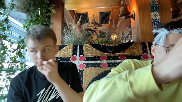 СВИДАНИЕ БУСТЕРА И СТРОГО / РЕСТОРАН В МОСКВЕ / Buster Twitch смотреть онлайн