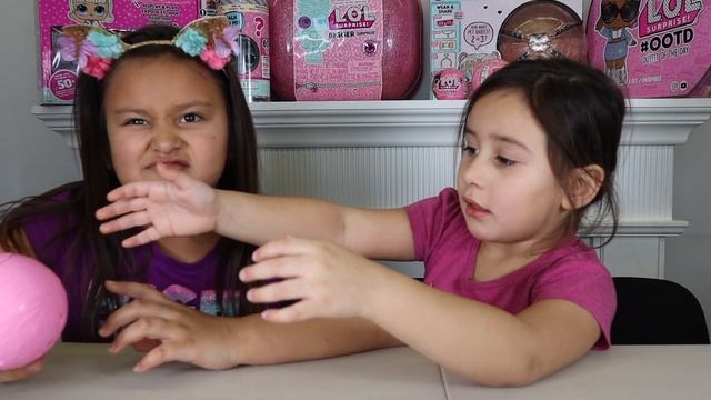 LOL Pass The Potato Game! SURPRISE PASS THE SURPRISE GAME смотреть онлайн