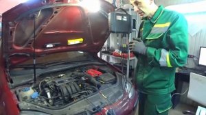 Как проверить топливную форсунку не снимая ее с двигателя??? Возможно ли это?