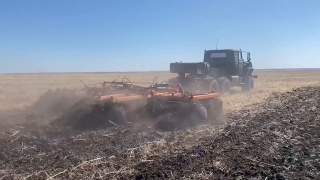 Урал больше трактор, чем машина) смотреть онлайн