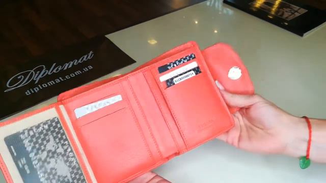 ПОРТМОНЕ ЖЕНСКОЕ TERGAN 5714 КОЖАНОЕ КОМПАКТНОЕ С ОТДЕЛЕНИЕМ ДЛЯ МЕЛОЧИ СНАРУЖИ MERCAN ARSEL КОРАЛЛ смотреть онлайн