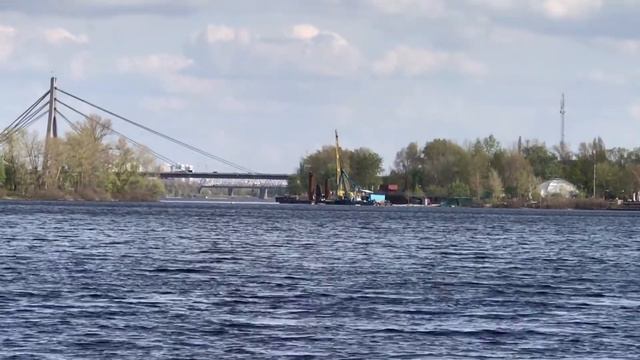 Прогулка по набережной! Мост на остров уже строят! смотреть онлайн