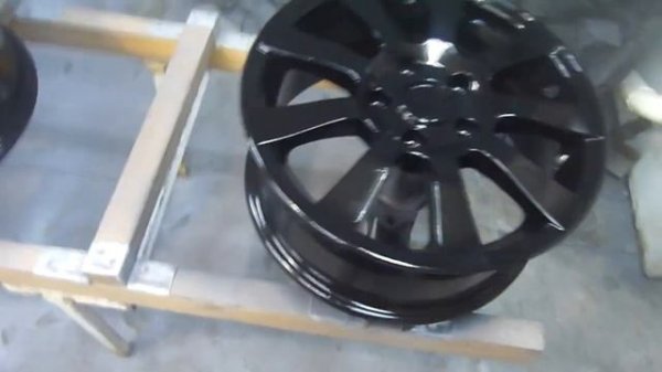 Покраска дисков techline акриловой краской с добавлением бронзой пудры и глиттера.Гламур для Сузуки