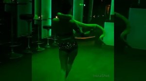 Танец со змеей