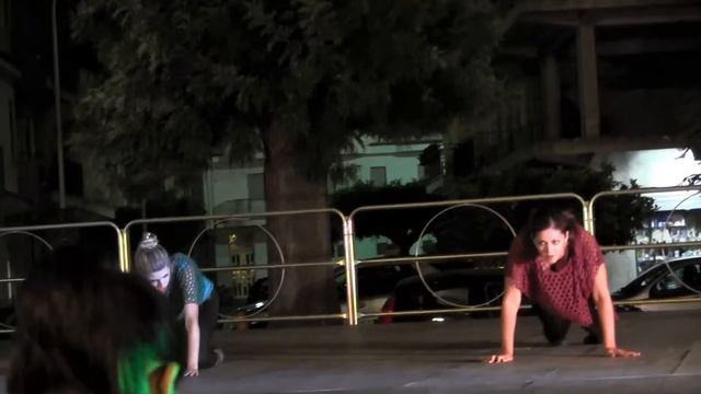Samba tribale - Alessandra e Valentina - Oliveri, festa della birra 17/07/2014 смотреть онлайн