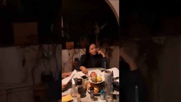 Present simple dialogue