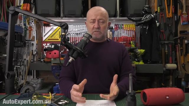 How to run in a modern engine (even on a performance car) | Auto Expert John Cadogan смотреть онлайн