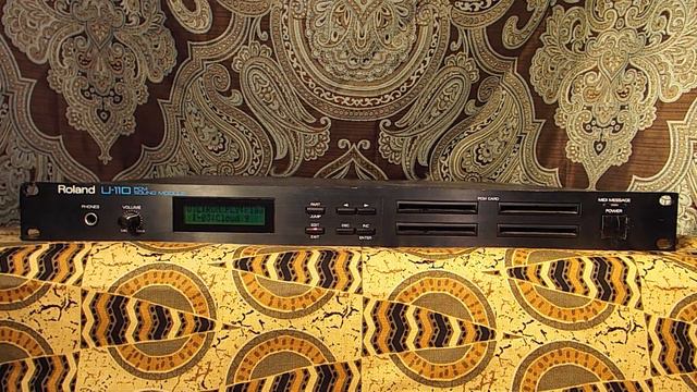 Roland U-110 Synthesizer Demo Songs смотреть онлайн