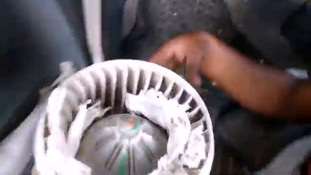 Maruti Suzuki Alto AC Fan Blower Noise.AC Cabin Noise. How To Fix Car AC Blower Motor Fan Noise